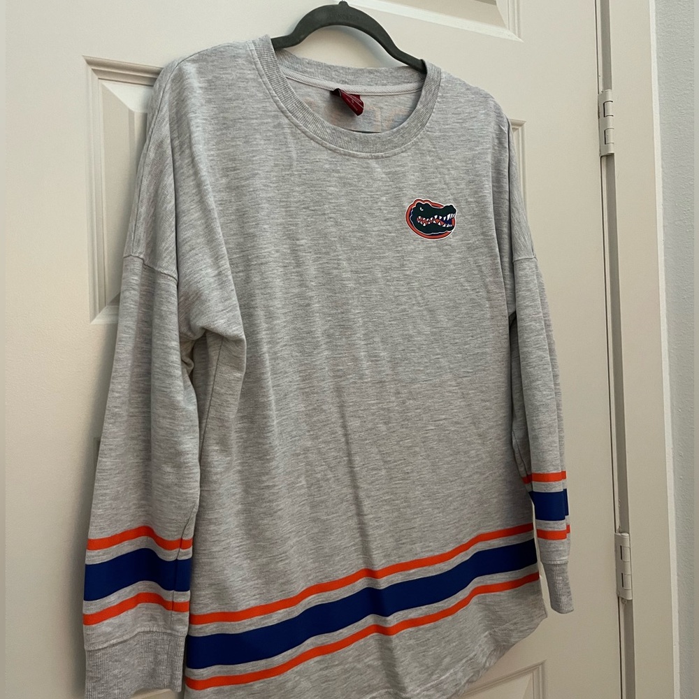 Colosseum- Women’s Florida Gators Fan Long Sleeve Shirt - Like New - Small